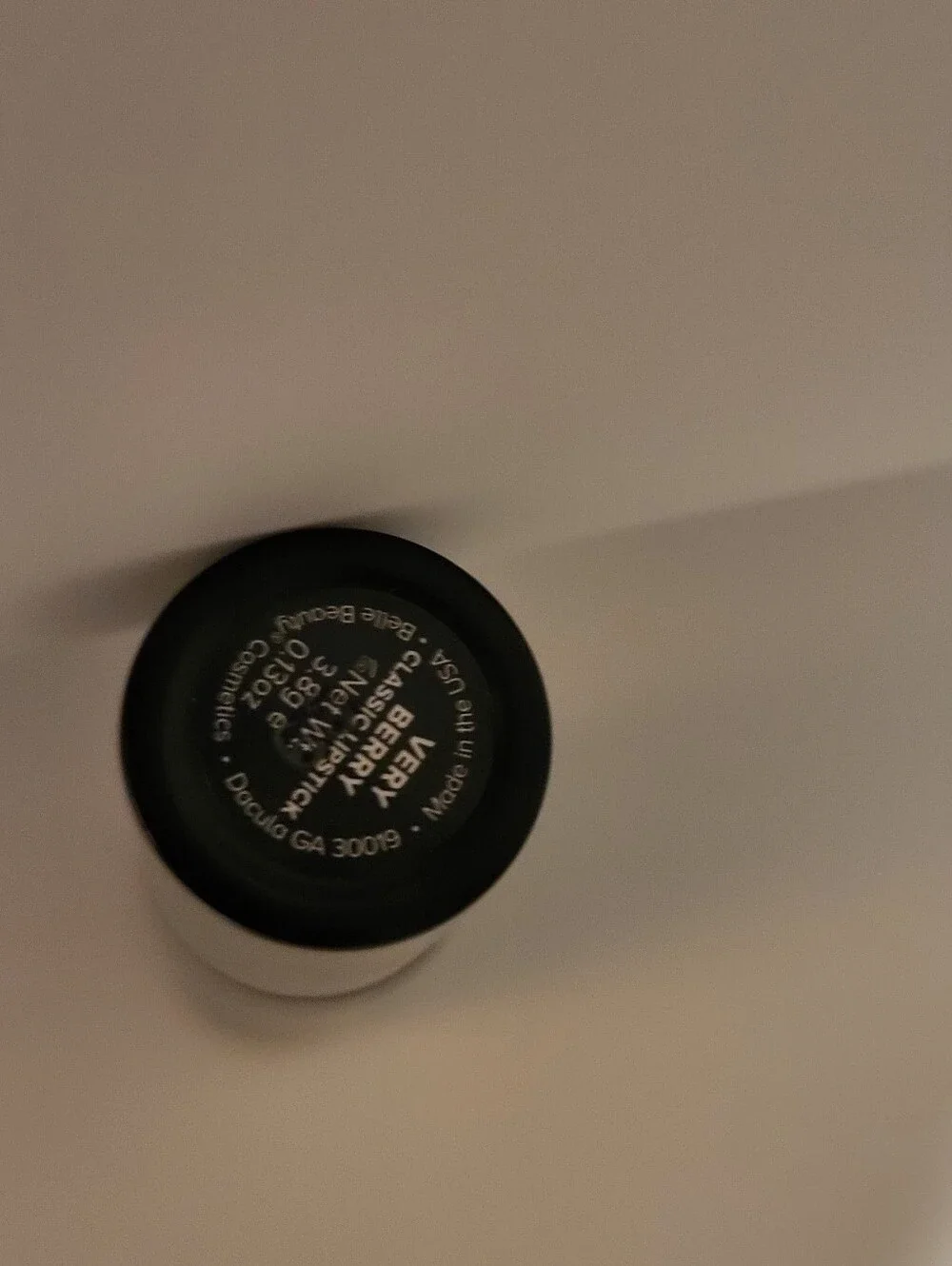 Kisser Fixer Classic Very Berry Lip Primer in Black Tube